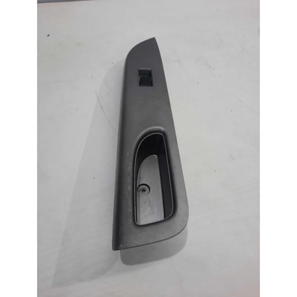 Moldura Botao Vidro Eletrico Diant Esq Nissan March 2020