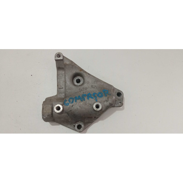 Suporte Do Compressor Logan 1.0 16v 2014 8200025937