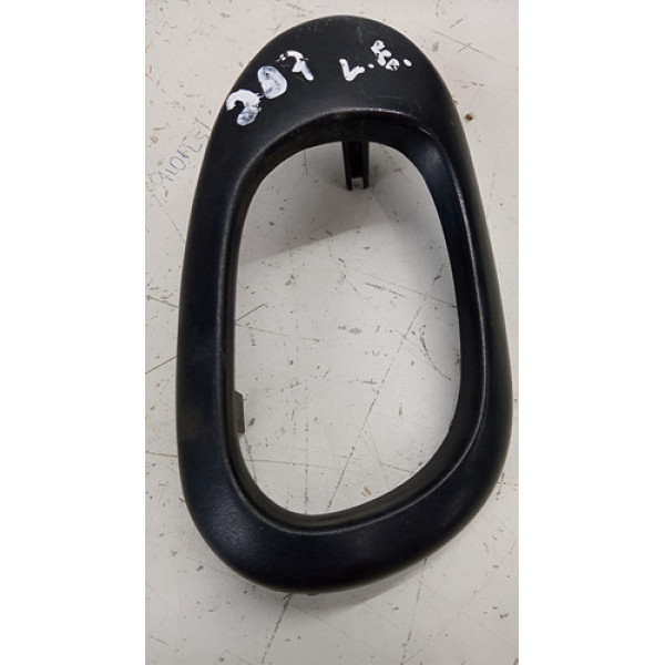 Moldura Maçaneta Int Tras Esq Peugeot 207 2009/2014 Original Preto Dianteira