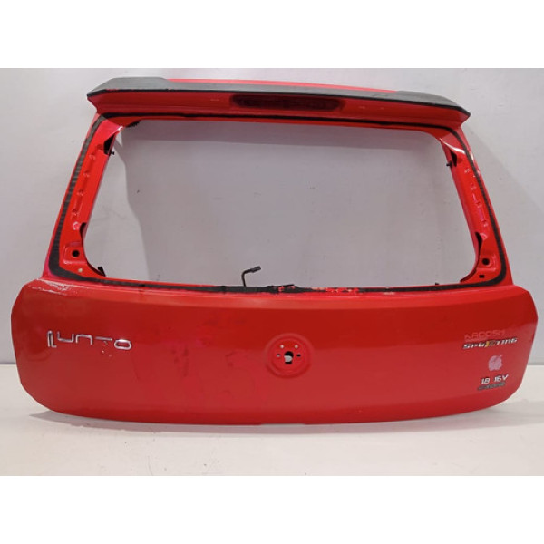 Tampa Traseira Fiat Punto 2008 A 2015 Com Avaria Original  Vermelho