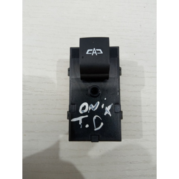 Botão Vidro Elétrico Gm Onix Traseiro Direito 