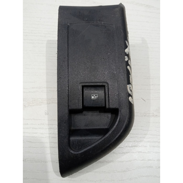 Botão Vidro Elétrico Dianteiro Direito  Gm Onix 2011 A 2019