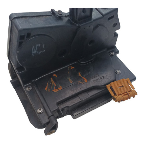 Fechadura Elétrico Dianteiro Direito Porta Onix 2015