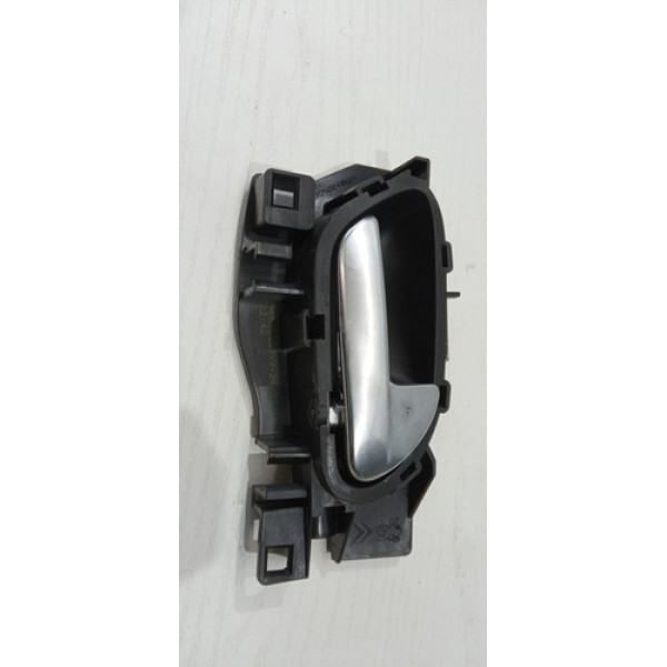 Maçaneta Interna Dianteiro Direito D Peugeot 208 2008 A 2019 Preto Dianteira