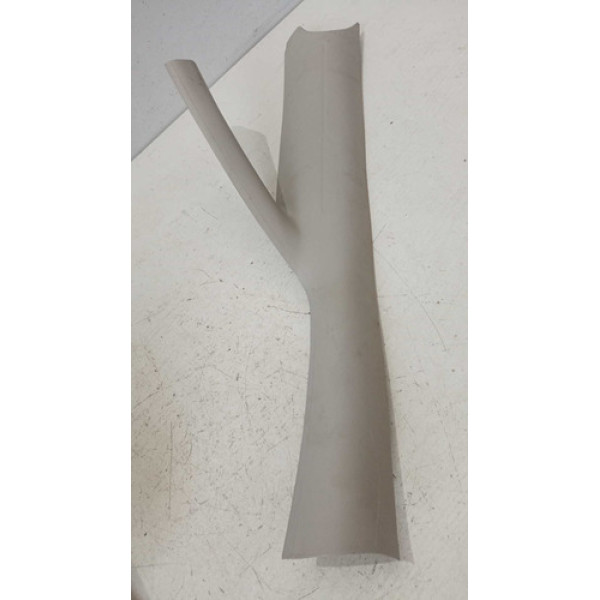 Acabamento Coluna Para-brisa Esquerdo Zafira 2.0 2005 A 2012