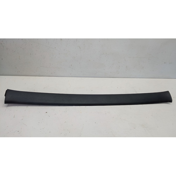 Acabamento Moldura Tampa Traseira Hyundai Veloster 2012 Preto