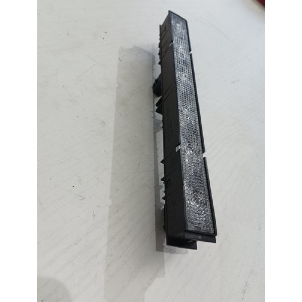 Luz De Freio Traseira Led Nissan Kicks Original 2017 2020