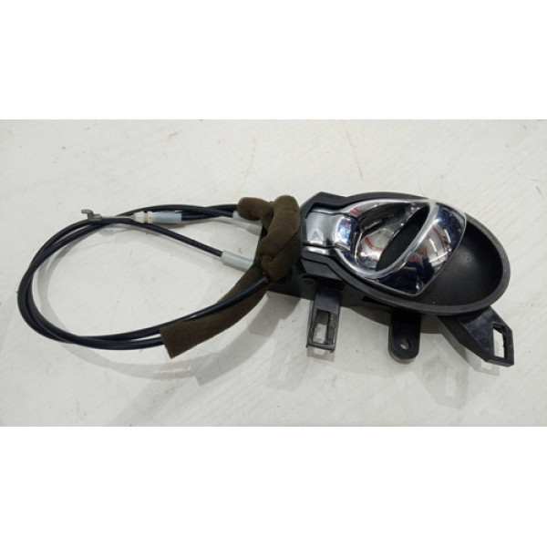 Maçaneta Interna Lado Direito Nissan Versa Dianteira Preto/cromado