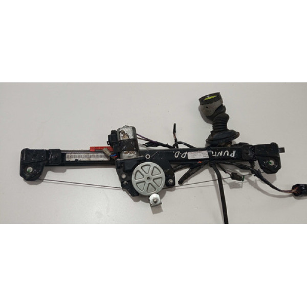 Maquina Vidro Elétrico Dianteiro Direito  Linea / Punto