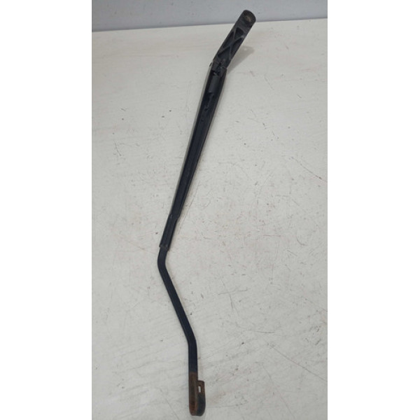 Braço Direito Limpador Parabrisa Nissan Versa 2011 A 2019 Direito
