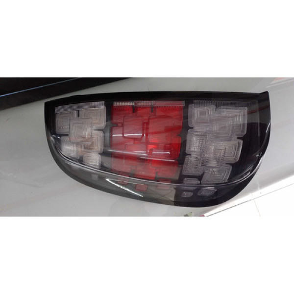 Lanterna Esquerda Fiat Uno Vivace 2015 A 2020 Original 