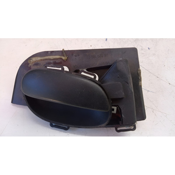 Maçaneta Interna Traseira Esquerda Peugeot 206 2010 Original Preto Traseira