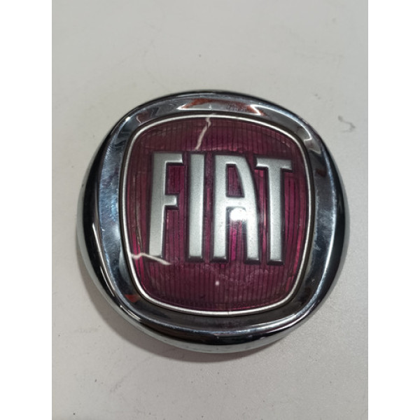 Emblema Vermelho Grade Dianteira Fiat 51804366 Prata