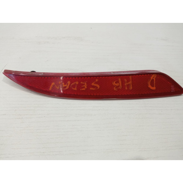 Refletor Parachoque Traseiro Direito Hyundai  Hb20 Vermelho