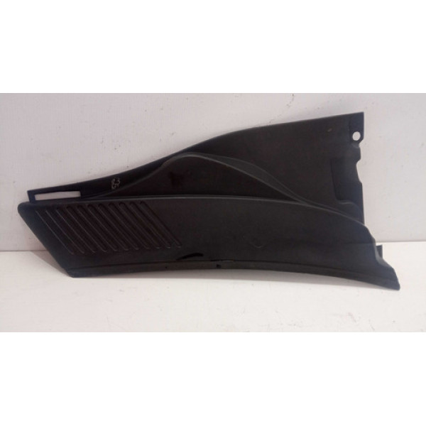 Acabamento Traseiro Direito Fiat Punto 1.4 2013 2014