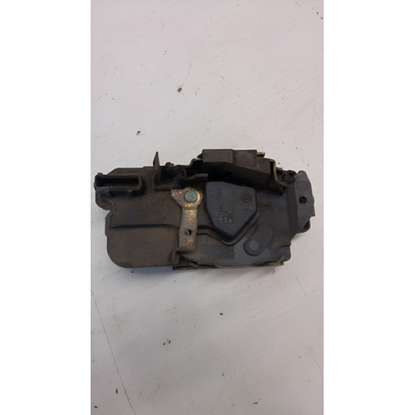 Fechadura  Traseira Direita  Peugeot 206 2001 Original