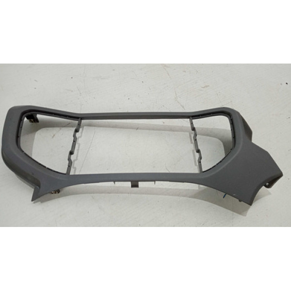 Acabamento Moldura Multimídia Central Paine Onix 2016 A 2018