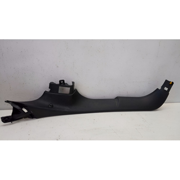 Acabamento Tampa Traseira Esquerda Hyundai Veloster 2012 - Preto