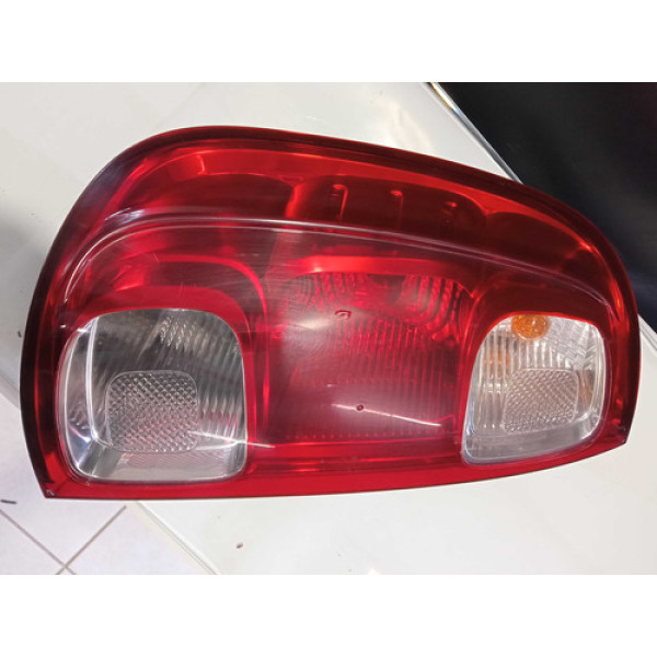 Lanterna Esquerdo Fiat Uno Vivace 2010 A 2017 Original