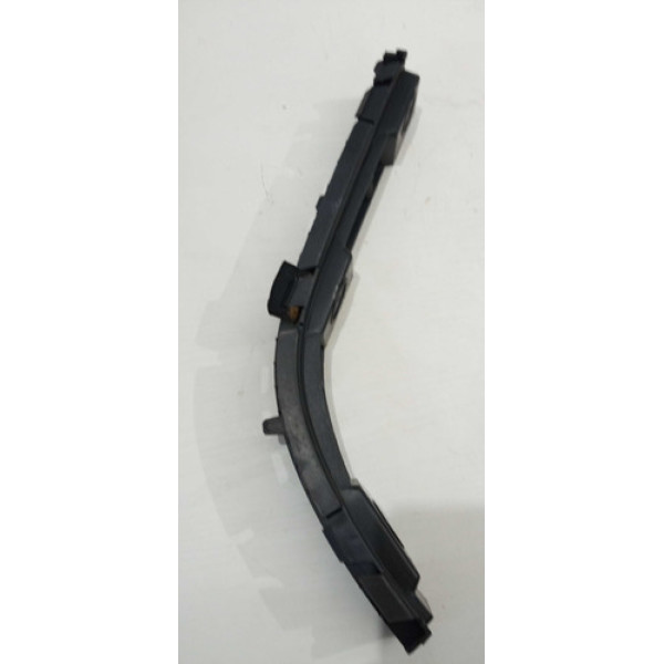 Suporte Guia Parachoque Tras Direito Saveiro G5 G6 G7