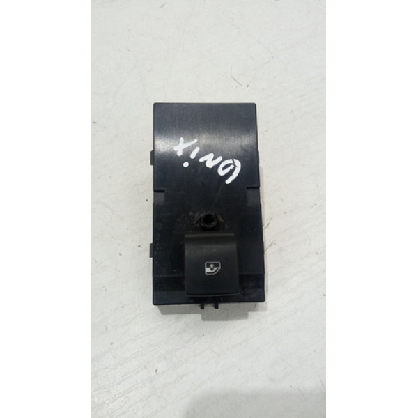 Botão Vidro Dianteiro Direito Gm Onix 2013 A 2015 Original