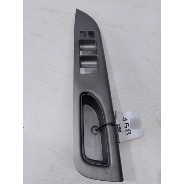 Moldura Dianteiro Esquerdo March 2015 A 2020 Original