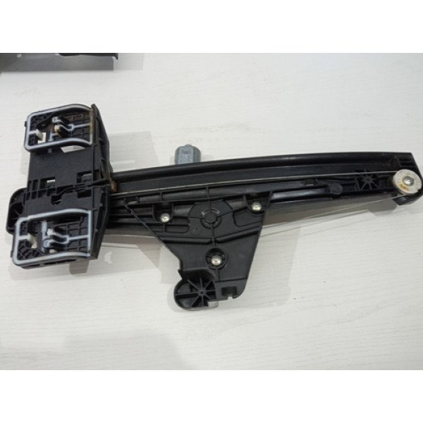 Maquina Motor Vidro Elétrico P208 Dianteiro Esquerdo 21-23