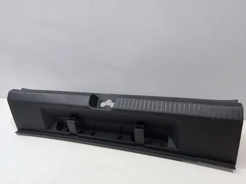 Soleira Tampa Traseira Volkswagen Virtus 19/22 6ec8634598 Preto