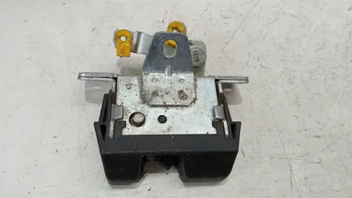 Fechadura Da Tampa Traseira Gm Corsa Sedan 2003 2004